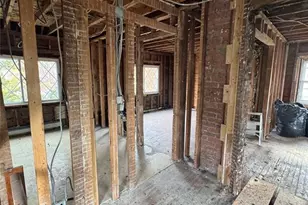 898 Lancaster Rd, Ridgefield, NJ 07657 - Photo 7