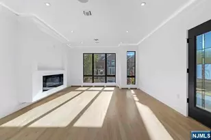 425 Grandview Pl, Fort Lee, NJ 07024 - Photo 5