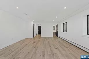 425 Grandview Pl, Fort Lee, NJ 07024 - Photo 33