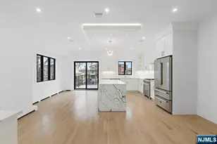 425 Grandview Pl, Fort Lee, NJ 07024 - Photo 11