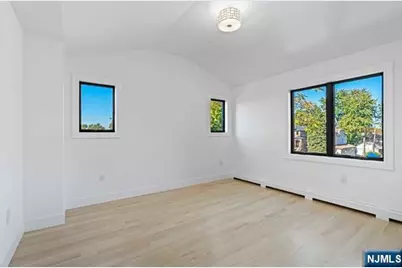 425 Grandview Place, Fort Lee, NJ 07024 - Photo 31