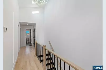 425 Grandview Place, Fort Lee, NJ 07024 - Photo 19