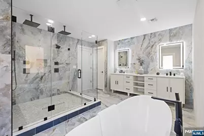 187 Brookfield Avenue, Paramus, NJ 07652 - Photo 13