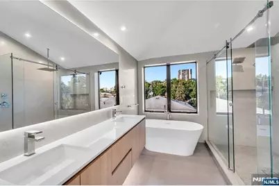 1180 14th Street, Fort Lee, NJ 07024 - Photo 27