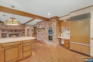 17 Deerhill Dr, Ho Ho Kus, NJ 07423 - Photo 9