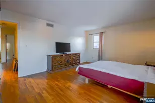 17A Garden Dr, Elmwood Park, NJ 07407 - Photo 13