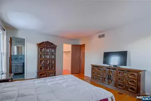 17A Garden Dr, Elmwood Park, NJ 07407 - Photo 15
