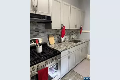 56 Monticello Avenue, Newark, NJ 07106 - Photo 9