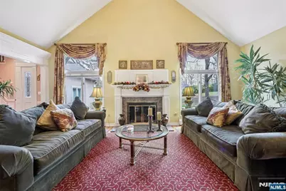 2 Crocker Mansion Drive, Mahwah, NJ 07430 - Photo 11