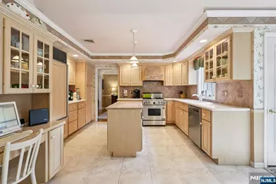 2 Crocker Mansion Drive, Mahwah, NJ 07430 - Photo 15