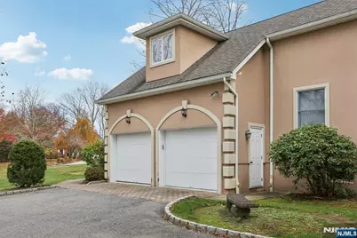 2 Crocker Mansion Drive, Mahwah, NJ 07430 - Photo 5