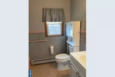 6 Jan Court, Elmwood Park, NJ 07407 - Photo 9