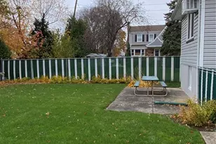 6 Jan Ct, Elmwood Park, NJ 07407 - Photo 3