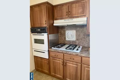 6 Jan Court, Elmwood Park, NJ 07407 - Photo 13