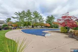 2 Meyer Ct 1602, West Orange Township, NJ 07052 - Photo 5