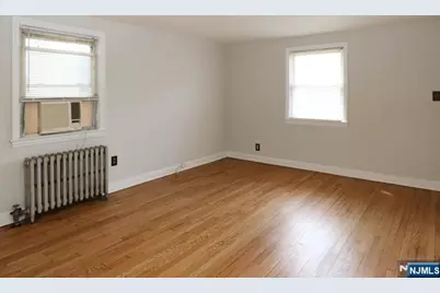 16 7th Street, Clifton, NJ 07011 - Photo 7