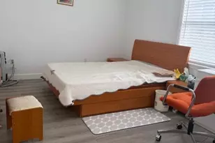 85 Liberty Pl 6, Palisades Park, NJ 07650 - Photo 3