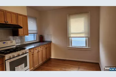 50 Columbia Avenue 2nd Floor #2nd Floor, Palisades Park, NJ 07650 - Photo 3