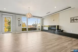 26 Hudson Terrace, Edgewater, NJ 07020 - Photo 11