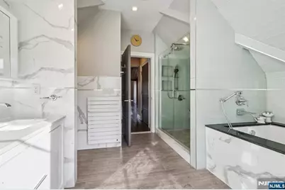 26 Hudson Terrace, Edgewater, NJ 07020 - Photo 39
