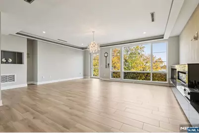 26 Hudson Terrace, Edgewater, NJ 07020 - Photo 13