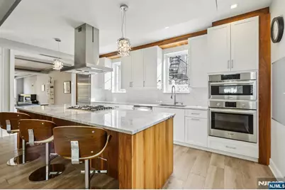 26 Hudson Terrace, Edgewater, NJ 07020 - Photo 17