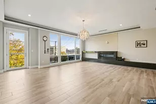 26 Hudson Terrace, Edgewater, NJ 07020 - Photo 13