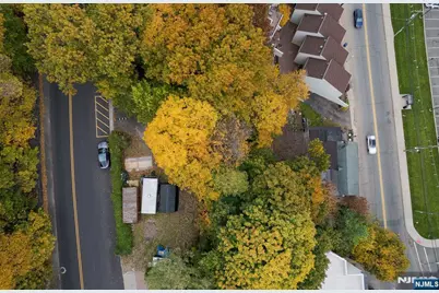 1106-1108 River Road, Edgewater, NJ 07070 - Photo 9