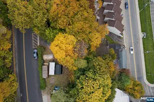 1106-1108 River Rd, Edgewater, NJ 07070 - Photo 9