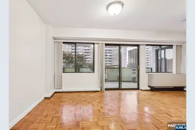 150 Overlook Avenue 6H #6H, Hackensack, NJ 07601 - Photo 15