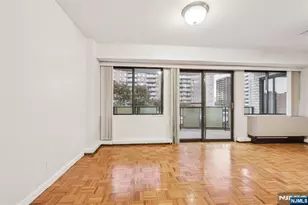 150 Overlook Ave 6H, Hackensack, NJ 07601 - Photo 15