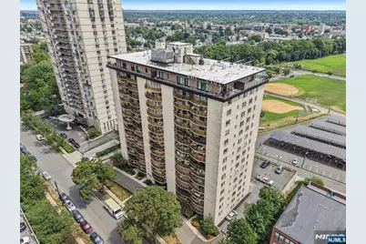 150 Overlook Avenue 6H #6H, Hackensack, NJ 07601 - Photo 1