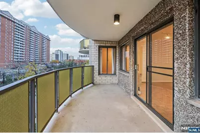150 Overlook Avenue 6H #6H, Hackensack, NJ 07601 - Photo 27