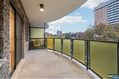 150 Overlook Avenue 6H #6H, Hackensack, NJ 07601 - Photo 25
