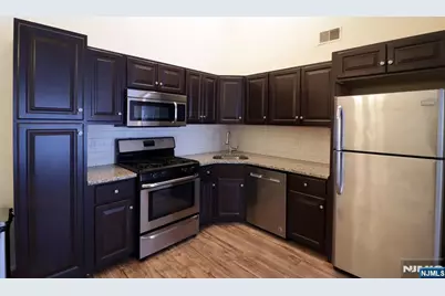 656 Plum Terrace, Mahwah, NJ 07430 - Photo 3