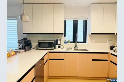 211 70th 1 #1, West New York, NJ 07093 - Photo 3