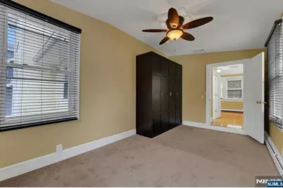 137 Johnson Avenue, Teaneck Township, NJ 07666 - Photo 9