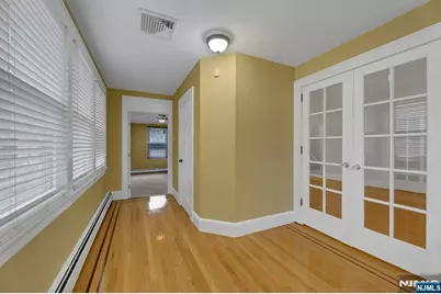 137 Johnson Avenue, Teaneck Township, NJ 07666 - Photo 7