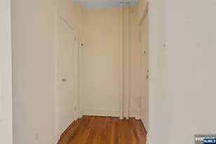 821 Bergen B5, Jersey City, NJ 07306 - Photo 9