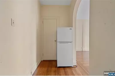 821 Bergen B5 #B5, Jersey City, NJ 07306 - Photo 7