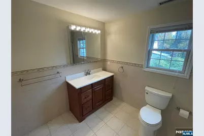 292 Hemlock Terrace 2 #2, Teaneck Township, NJ 07666 - Photo 19