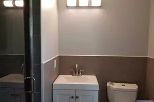 229 Mohegan Way, Fort Lee, NJ 07024 - Photo 7