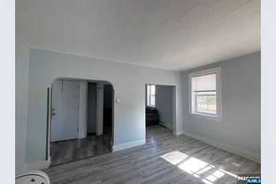 129 Orient Way 2 #2, Lyndhurst Township, NJ 07071 - Photo 17