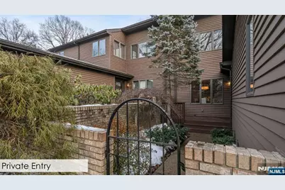 183 Van Winkle Lane, Mahwah, NJ 07430 - Photo 3