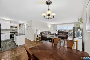 2100 Linwood Ave 17U, Fort Lee, NJ 07024 - Photo 13