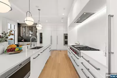 1 Stone Bridge Court, Demarest, NJ 07627 - Photo 7