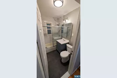 196-198 Tuxedo Parkway, Newark, NJ 07106 - Photo 5