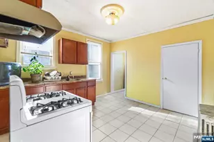 777 Stuyvesant Ave., Irvington, NJ 07111 - Photo 9