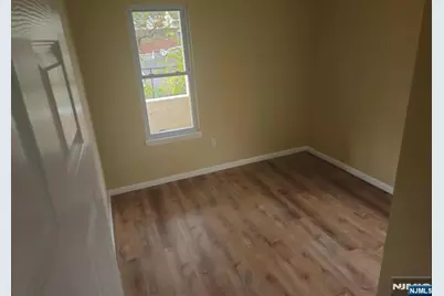 518-520 23rd Street 1F #1F, Paterson, NJ 07514 - Photo 5