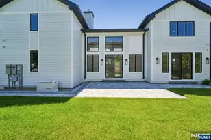 316 Bolz St, Englewood Cliffs, NJ 07632 - Photo 5
